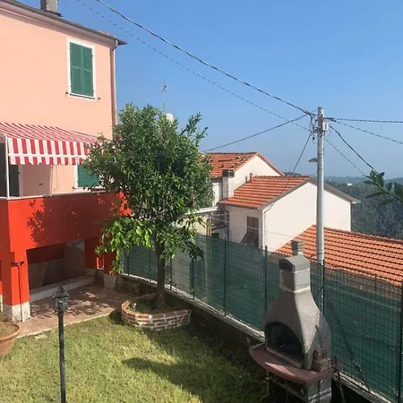 Holiday home Red House Tivegna